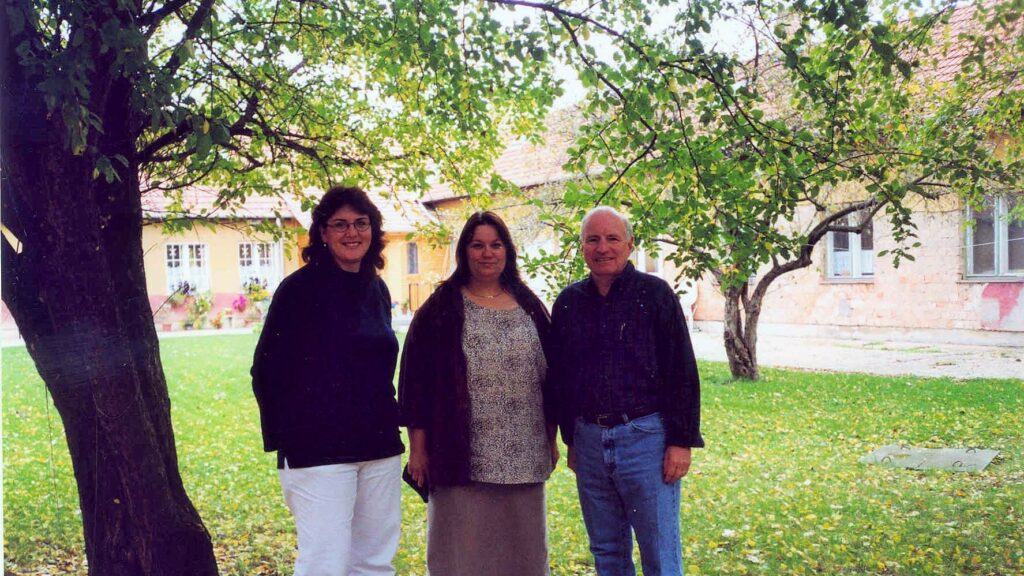 Bob Evens with Damaris and Birgit