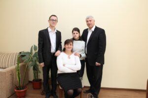 Alex Sveta Tomnytsky and family
