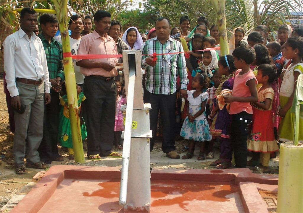 BCM supervisor Rev. Ful Chand Dedicates Bore Well