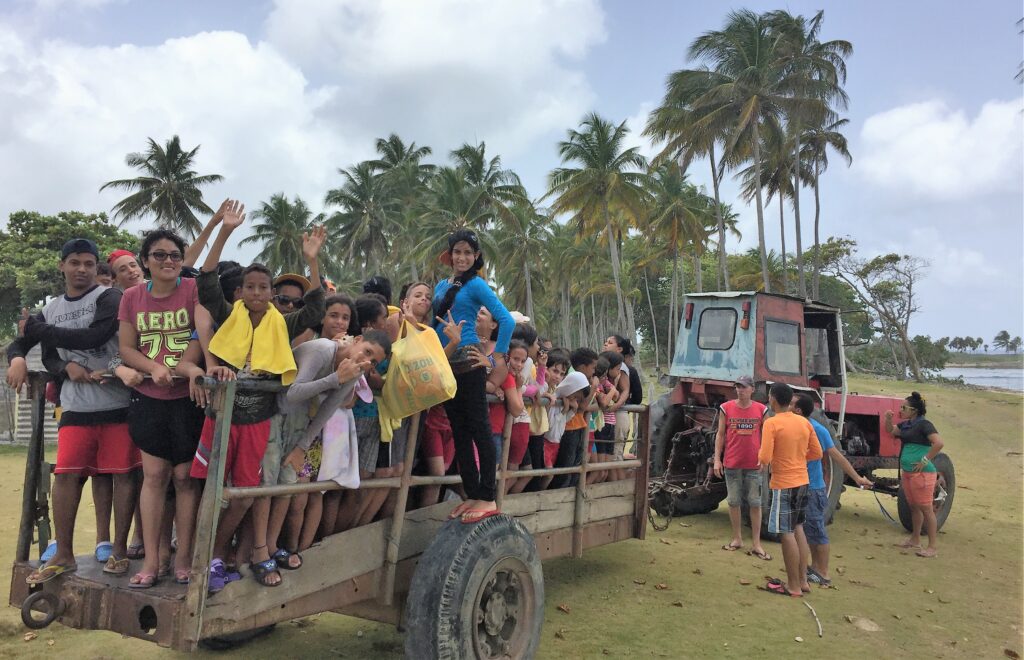Campers head for beach outing - Cuba